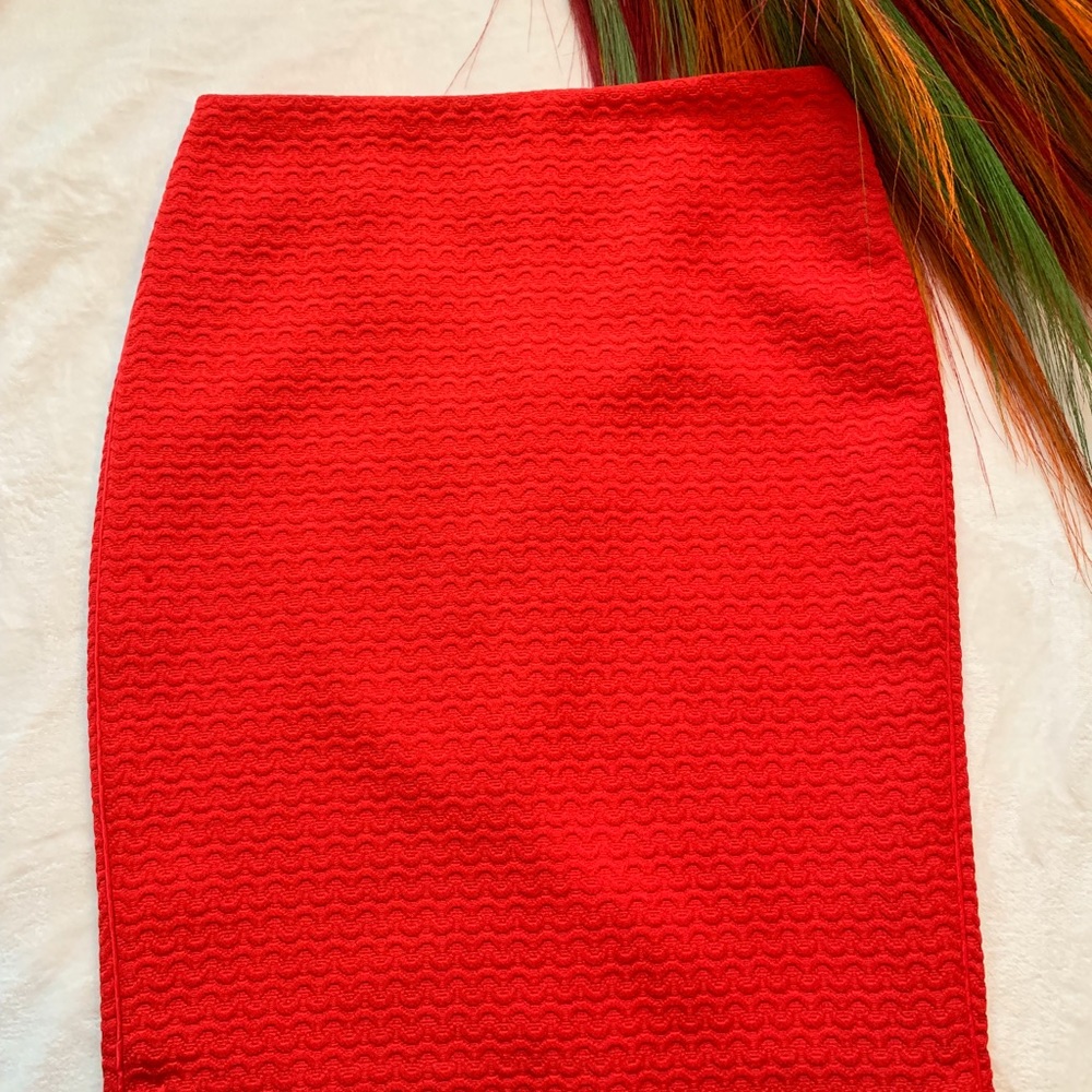 Red textured Pencil Skirt